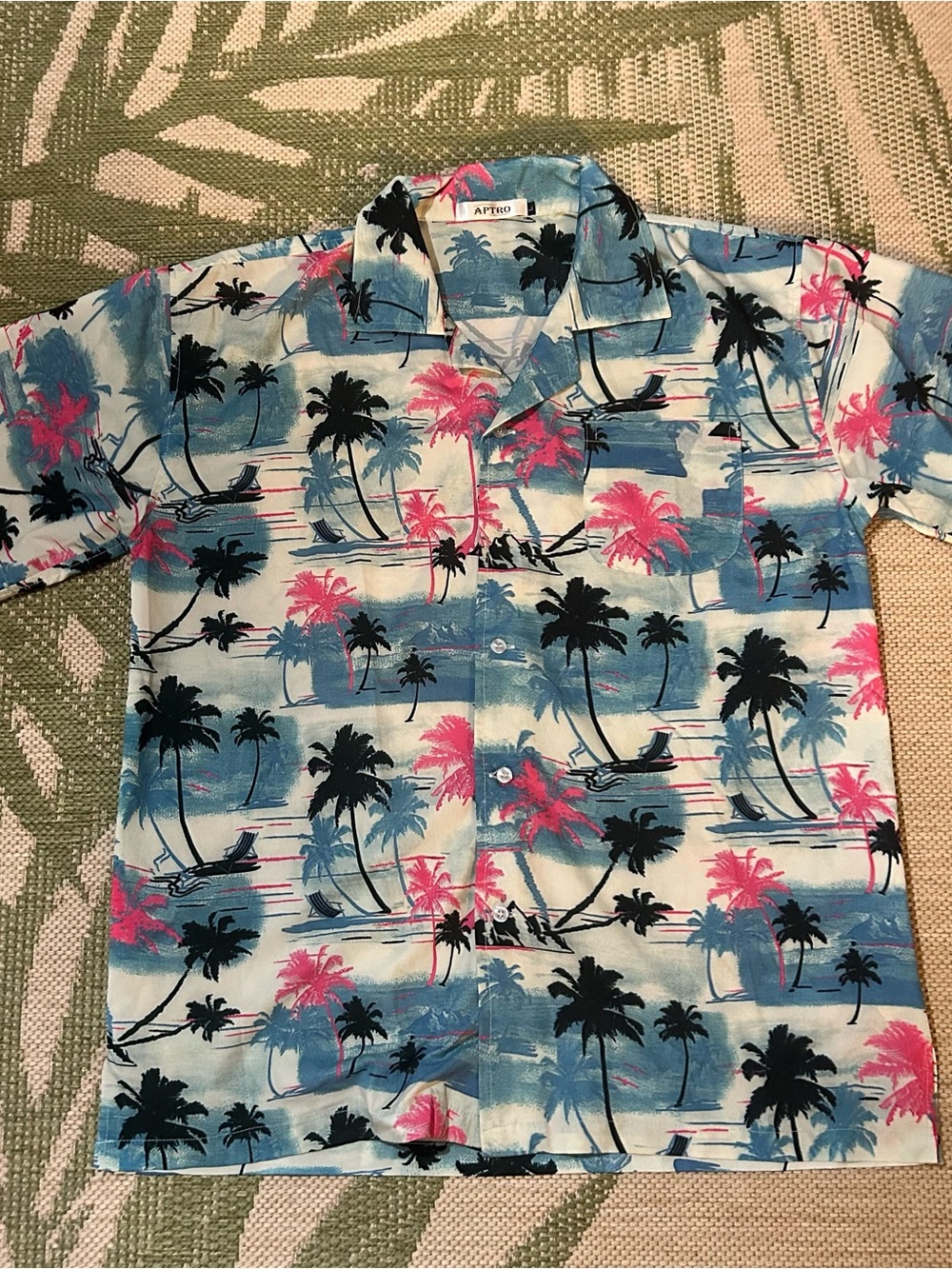 APTRO Blue & Pink Palm-Print Short Sleeve Button-Down Aloha Shirt